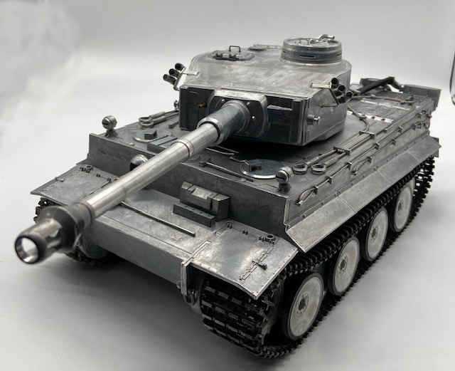 MATO製1/16フルメタルラジコン戦車 ティーガーⅠ 未塗装バージョン 